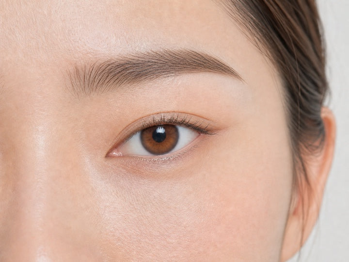Upturned eye angle reference